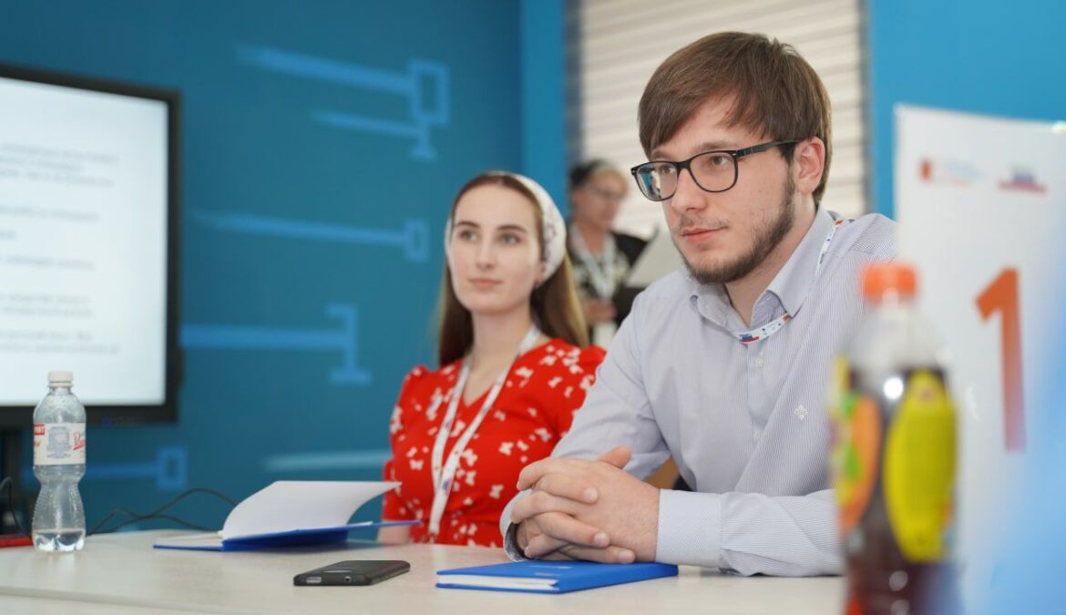 Представители ЧГПУ принимают участие во Всероссийском профессиональном конкурсе «Флагманы образования. Студенты»