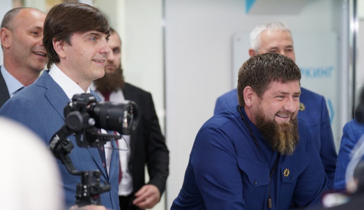 В ЧГПУ состоялась встреча Рамзана Кадырова и Сергея Кравцова с участниками второй университетской образовательной смены
